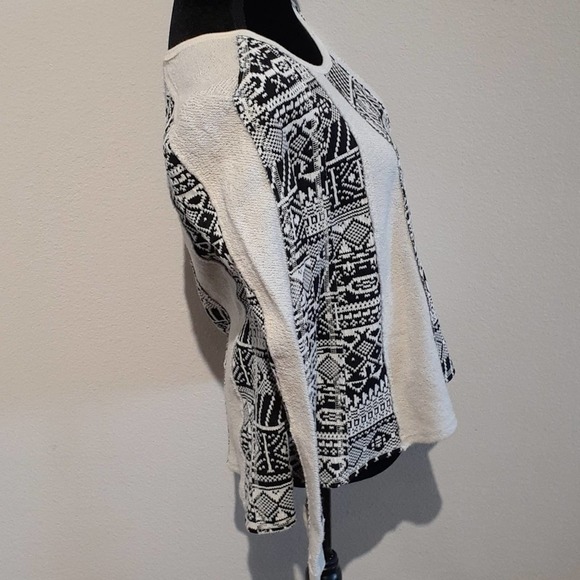 ANTHROPOLOGIE Lilka M sweater top - Picture 2 of 5